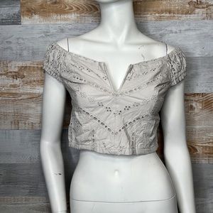 NEW FREE PEOPLE TURNING HEADS EYELET CROP TOP SIZE small grey